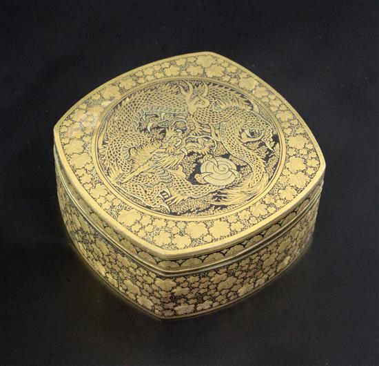 A Japanese gold damascened iron box and hinged cover, Meiji period, 5.5cm